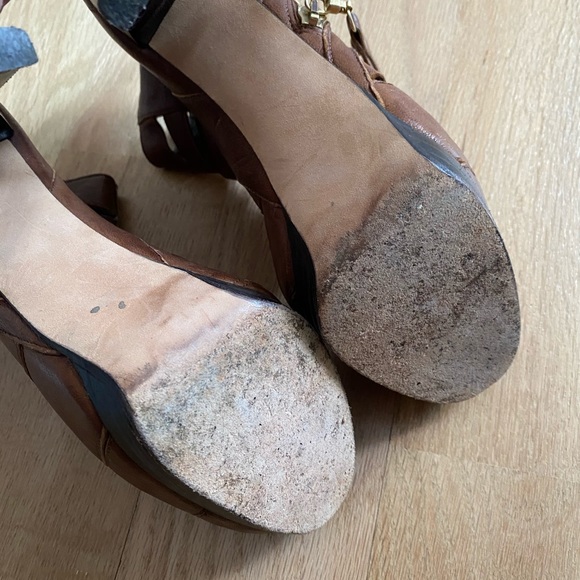 Stuart Weitzman Block Heels Size 8 - Picture 3 of 4